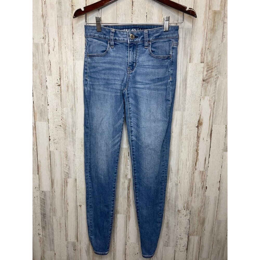 Anerican Eagle size 2 jegging denim jeans
